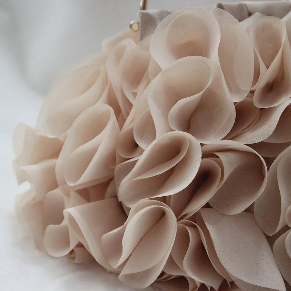 New Fashion Brand Handbags Women Flower Cute Bag Solid Luxury Champagne Bags Floral Bride Totes Cute Trendy Casual Day Clutch