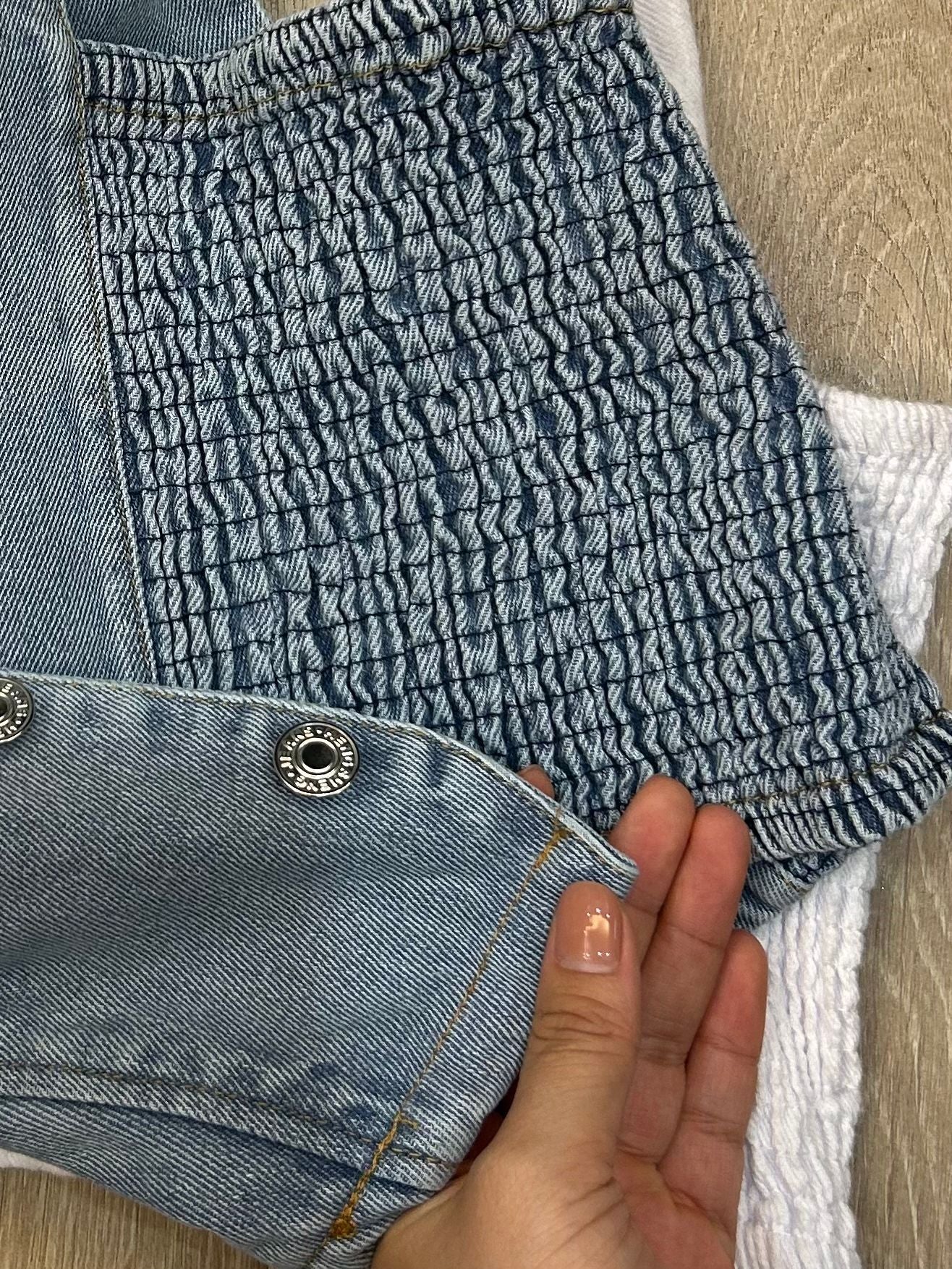 Summer Hot Sale New women's clothing products Cowboy camisole vest Sweet and fresh Buckle fashion Women's short top Solid