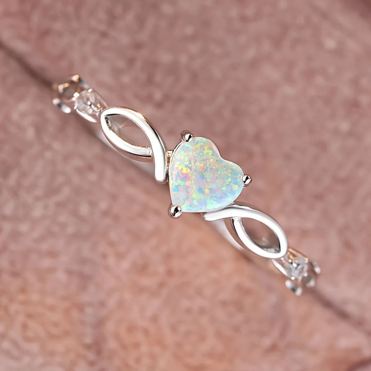 Fashion Love Zircon Ring with Simple and Colorful Style Elegant Retro Women's Wedding Festival Party Accessories and Giftsкольцо
