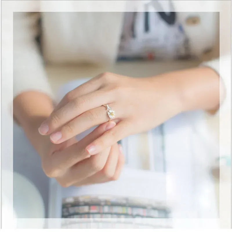 Fashion Vintage Daisy Flower Rings For Women Style Adjustable Opening Finger Ring Bride Wedding Engagement Statement Jewelry