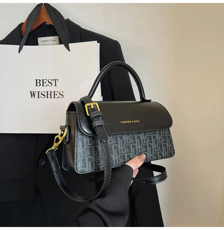 2025 fashionable new women's bag with stylish letter print design, versatile shoulder bag, casual and simple crossbody bag