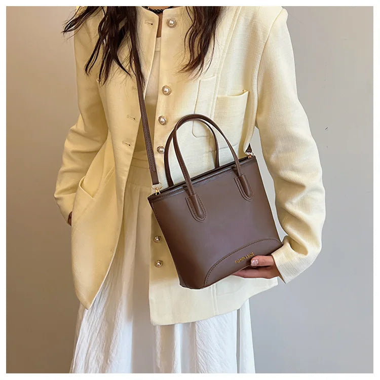 2025 Luxury Fashion Handbag for Women Elegant Retro Bucket Bag Minimalist Crossbody Shoulder Bag Unique Stylish Tote