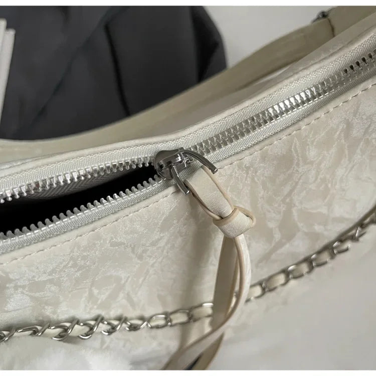 2025 Summer Fresh Release! Women's Fashion Bag - Simple Relaxed Design, Soft Texture, Ample Capacity for Commuting