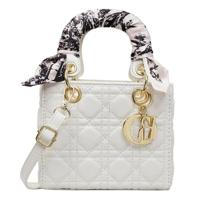 Women's Fashion Bag, Light Luxury Brand with Versatile Portable Shoulder Bag and Elegant Niche Design