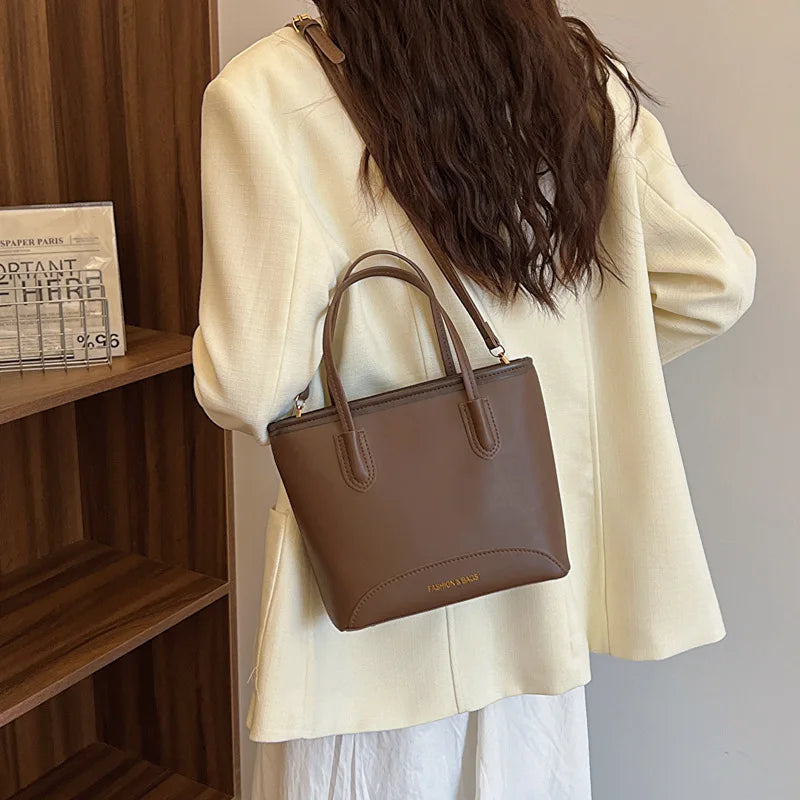 2025 Luxury Fashion Handbag for Women Elegant Retro Bucket Bag Minimalist Crossbody Shoulder Bag Unique Stylish Tote