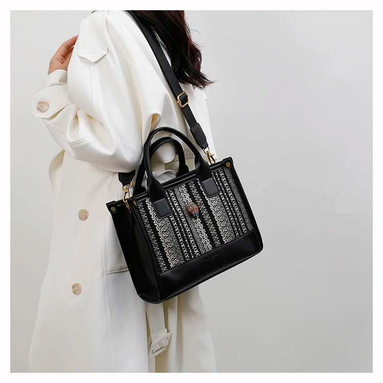 Designer style bag 2025 new model fashionable and luxurious women's handbag, suitable for daily use and versatile cross-body bag