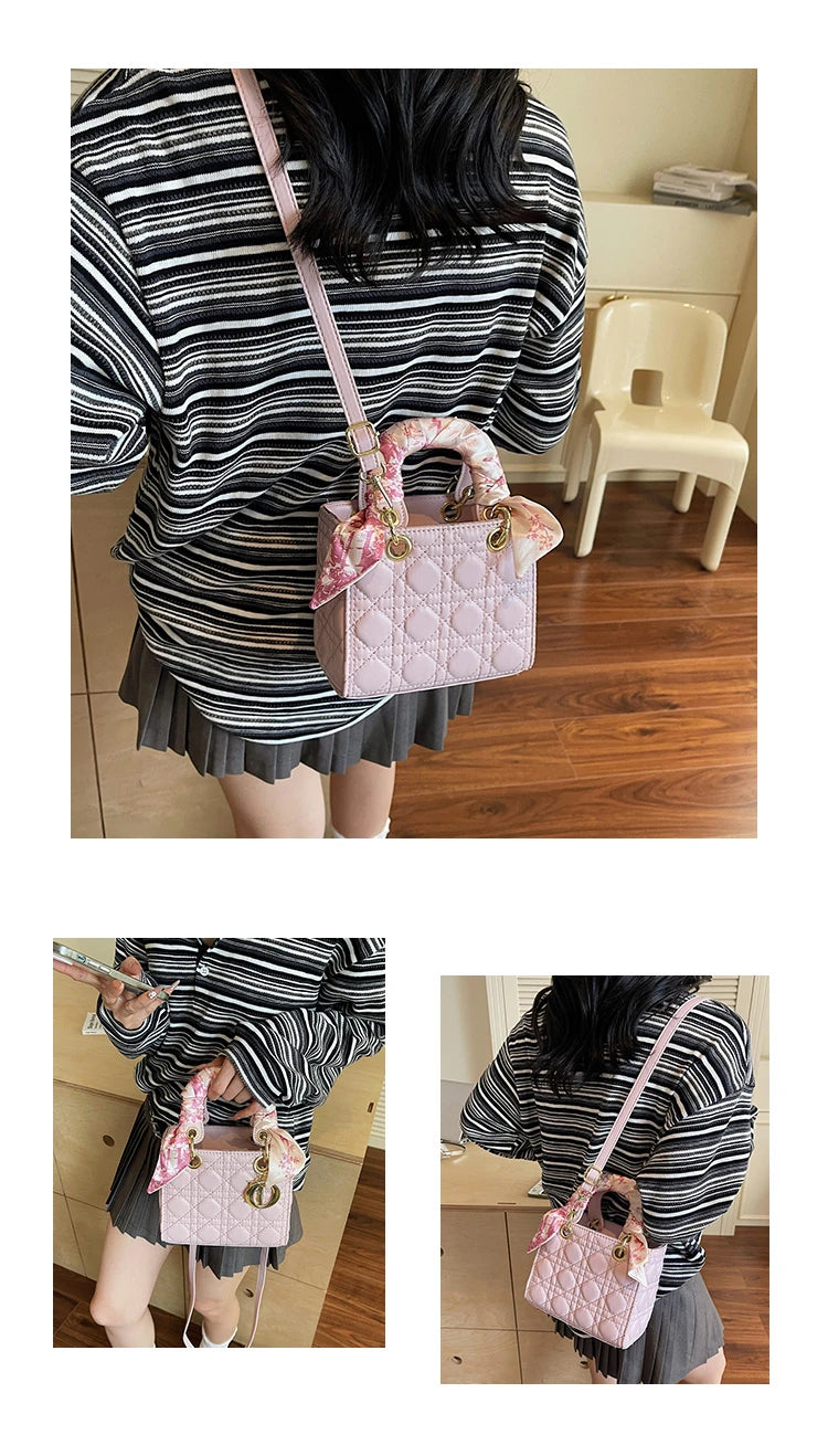 Women's Fashion Bag, Light Luxury Brand with Versatile Portable Shoulder Bag and Elegant Niche Design