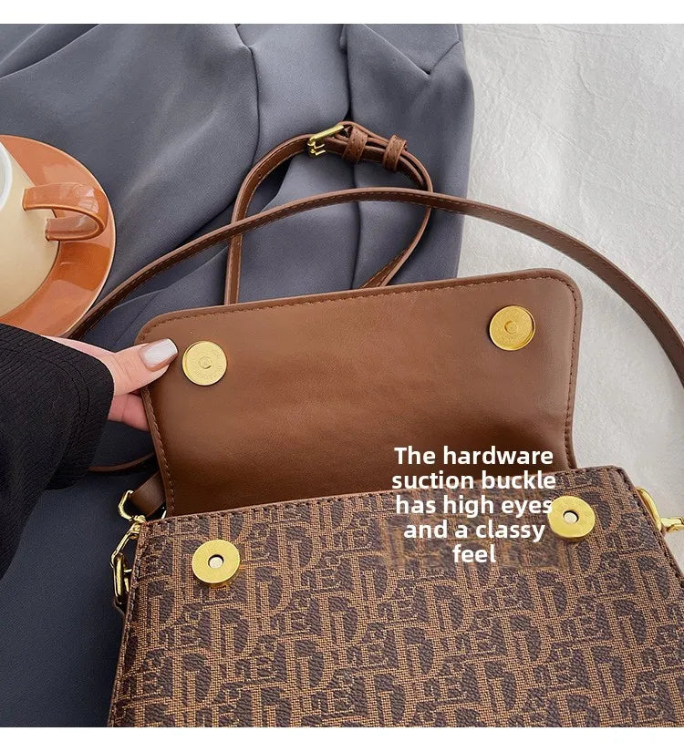 2025 fashionable new women's bag with stylish letter print design, versatile shoulder bag, casual and simple crossbody bag