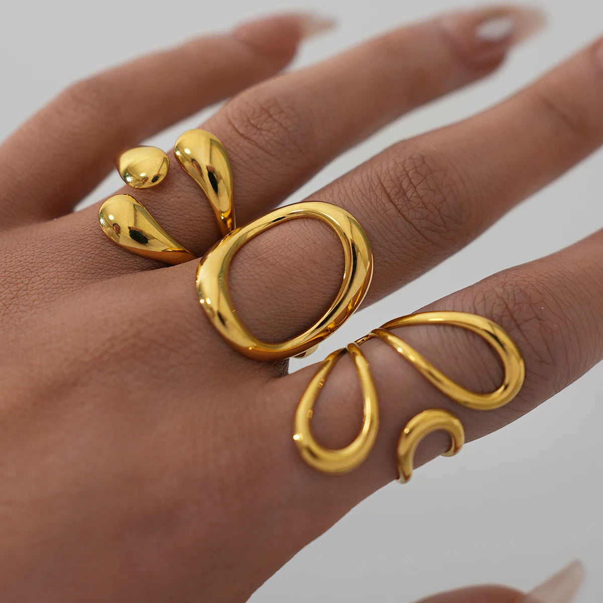 Fashion Minimalist Large Rings For Women Stainless Steel Gold Plated Waterproof Hip-hop Women's Finger Ring Aesthetic Jewelry