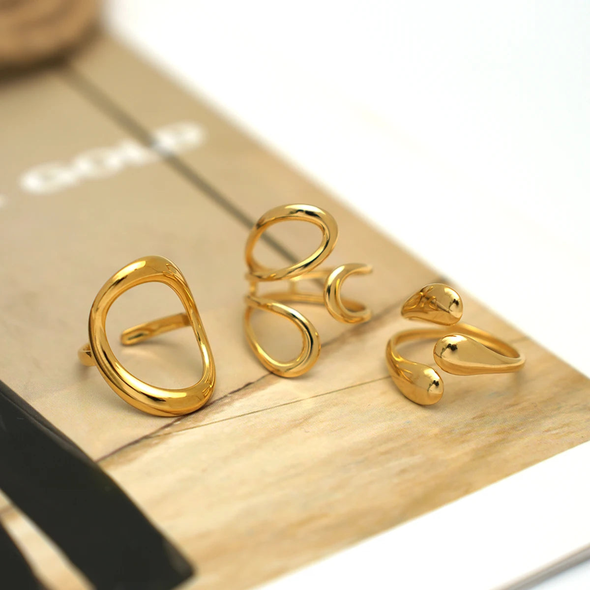 Fashion Minimalist Large Rings For Women Stainless Steel Gold Plated Waterproof Hip-hop Women's Finger Ring Aesthetic Jewelry