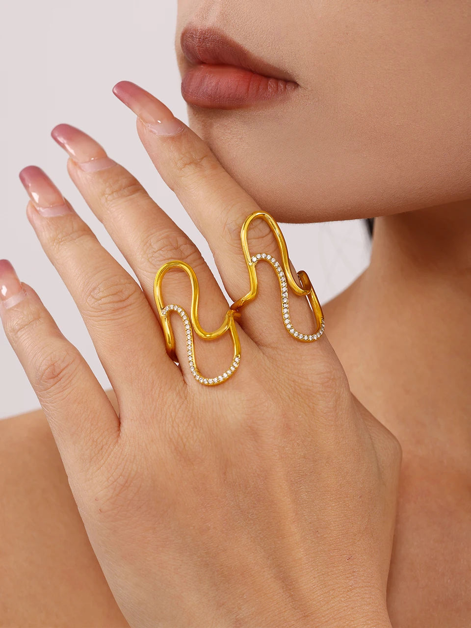 Fashion Women's Ring In Stainless Steel With Shiny Zircon 18k Gold Plated Adjustable Minimalist Aesthetic Rings For Women